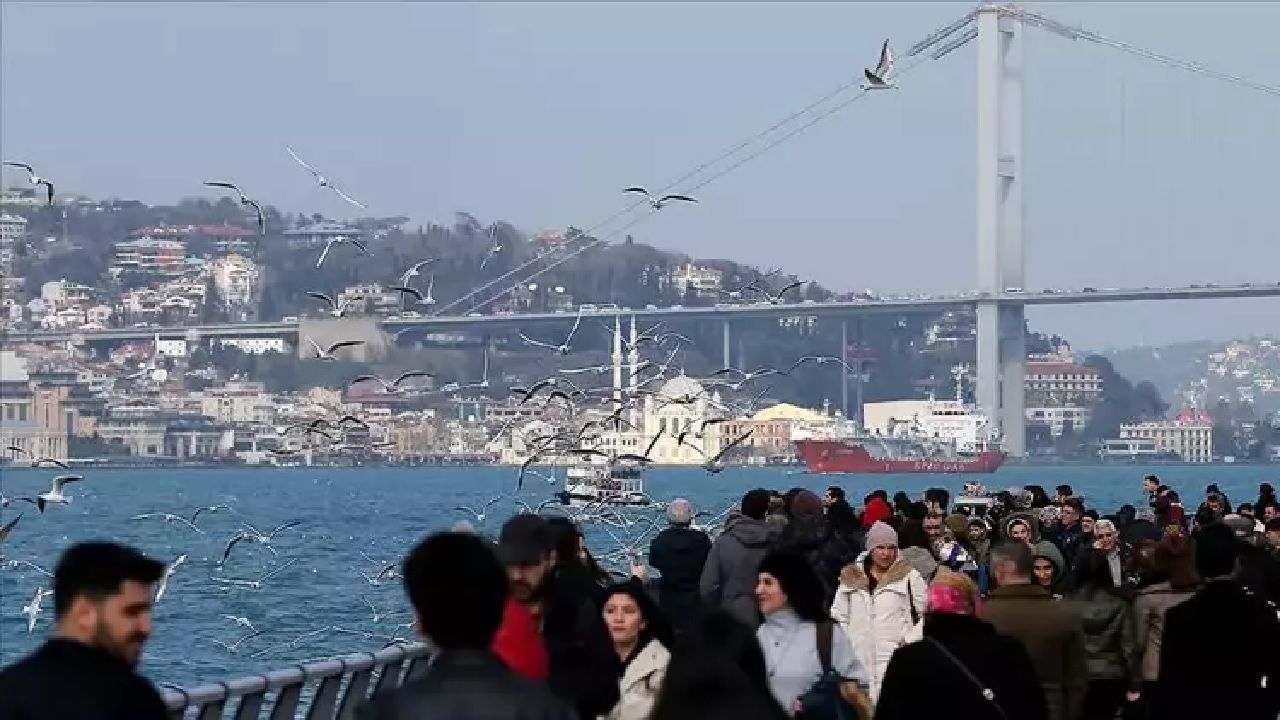 İstanbul için AKOM hava durumu açıklaması yaptı! Havalar ısınıyor... 3