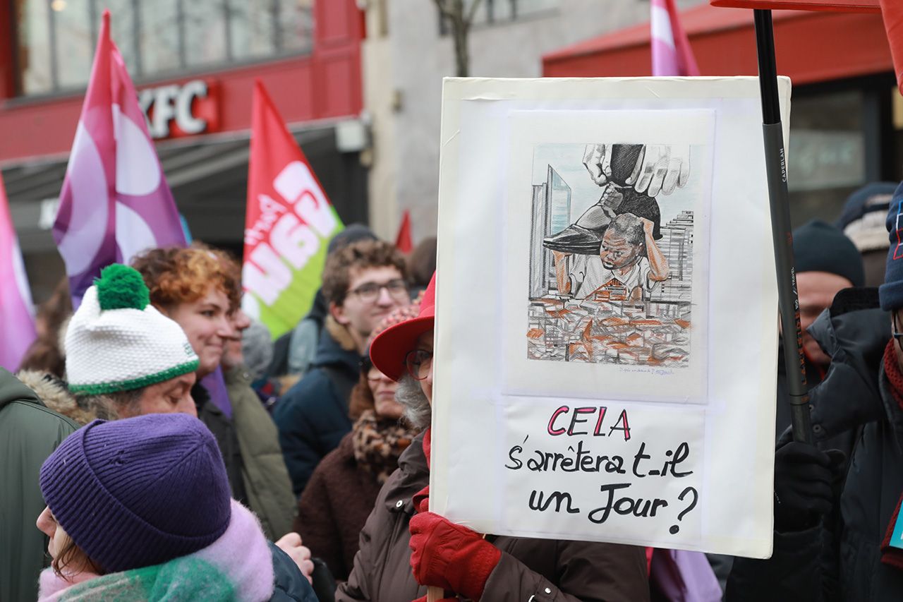 Fransa'da göçmenleri etkileyecek karar! Tartışmalı yasaya protesto! 6