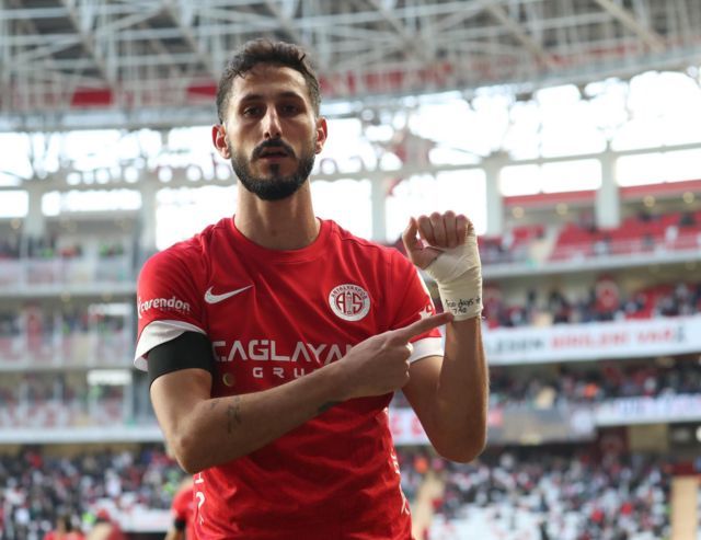 Antalyaspor'un İsrailli futbolcusu Sagiv Jehezkel sınır dışı edilecek! 4