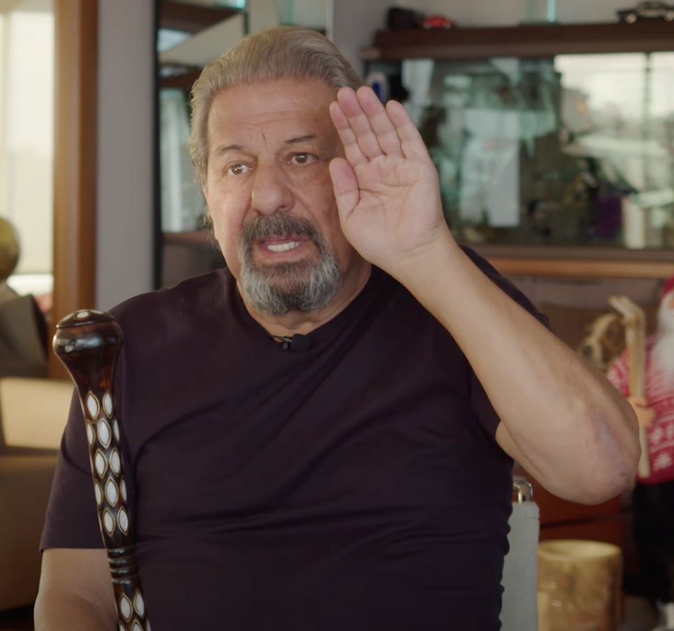 “Erden Timur’u Galatasaray camiasının abileri istemiyor! Ağzıyla kuş tutsa olmaz bu saatten sonra. Bundan sonra dikiş tutturamaz! Sen bunu yapamıyorsan otoriten yok demektir” 4