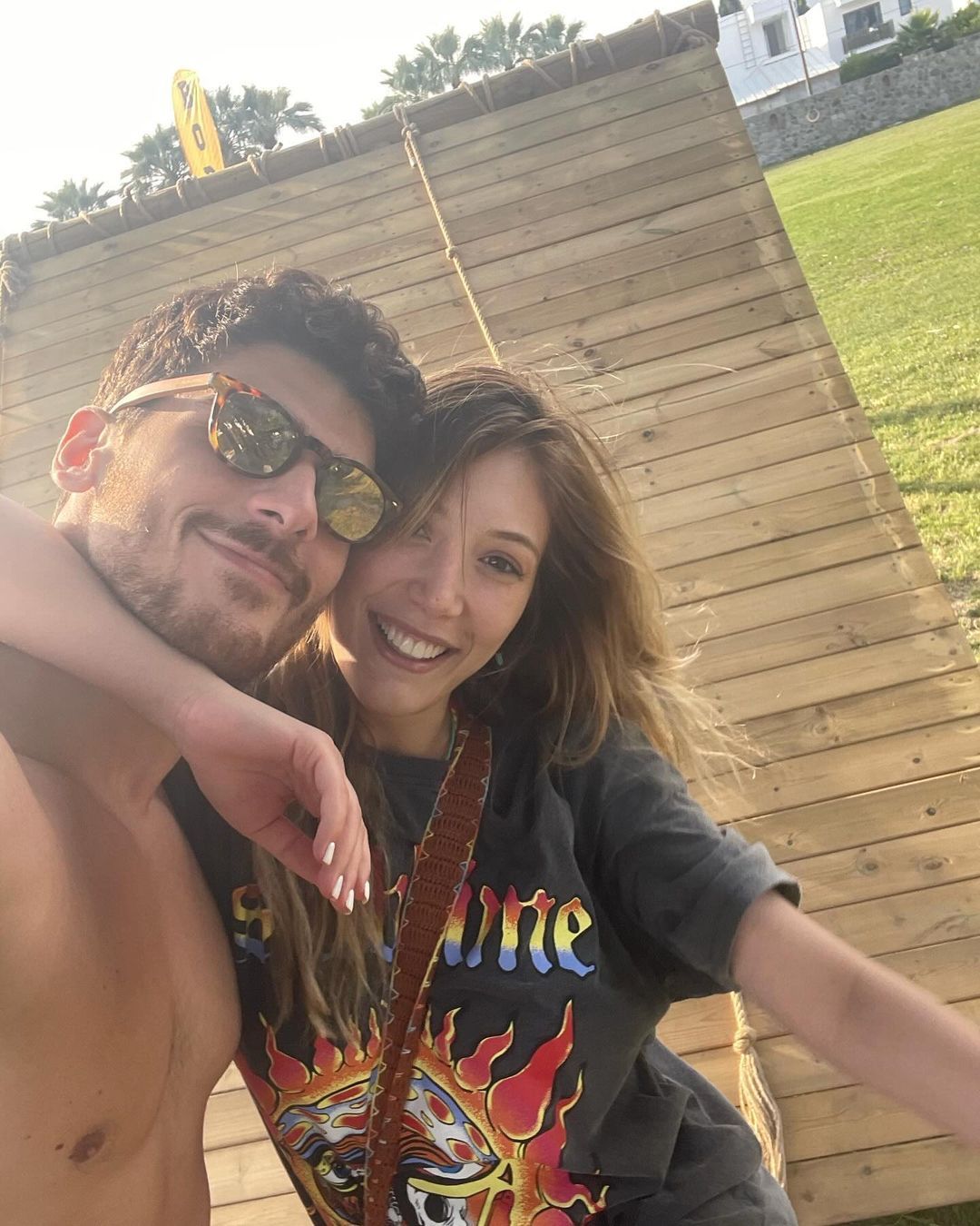 Survivor All Star'da Yiğit Poyraz'ın Aleyna'ya bakışları olay oldu! Yasmin Erbil bakın ne yaptı 3