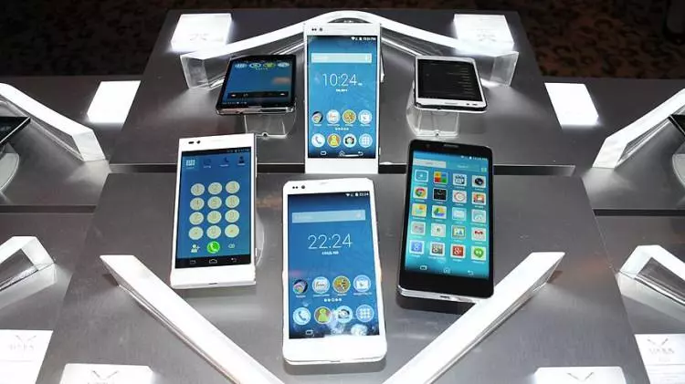 Akıllı telefon pazarında zirvenin adı 13 yıl sonra el değiştirdi! İşte tahtın yeni sahibi... 1