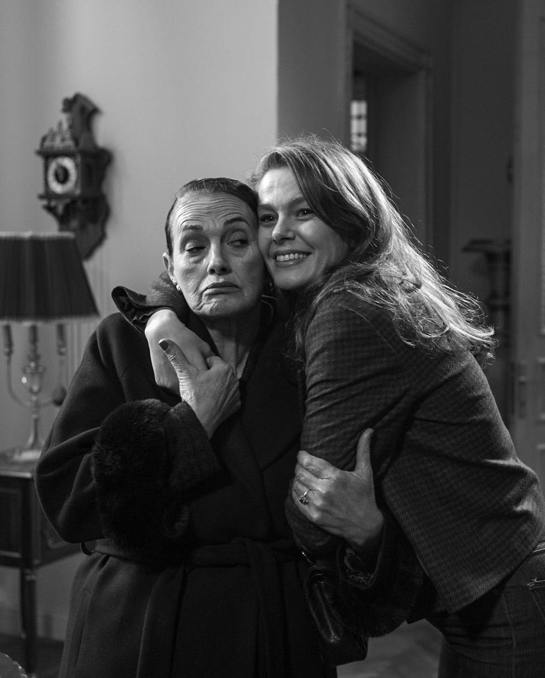 Camdaki Kız dizisinin Nalan'ı Burcu Biricik anne oluyor! 4