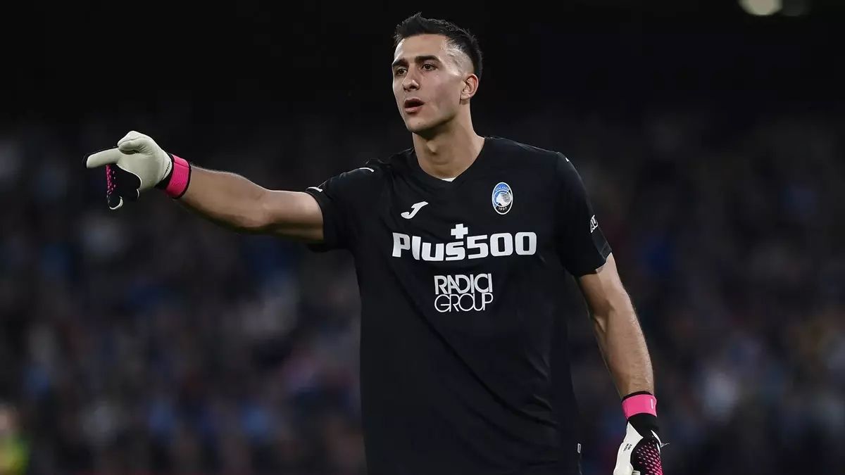 Ve Fernando Muslera dönemi sona eriyor! İtalyanlar Galatasaray’ın yeni kalecisini ve bonservis bedelini duyurdu: Formayı 23 yaşındaki genç eldivene kaptırdı, gelmesi için her şey hazır 8