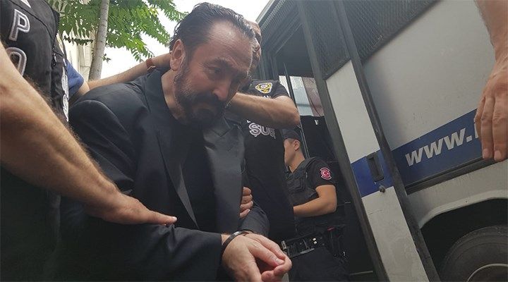 O rapor ortaya çıktı! Adnan Oktar ve örgütünü aklayan hakim ve savcılar bakın neler yapmış... 8