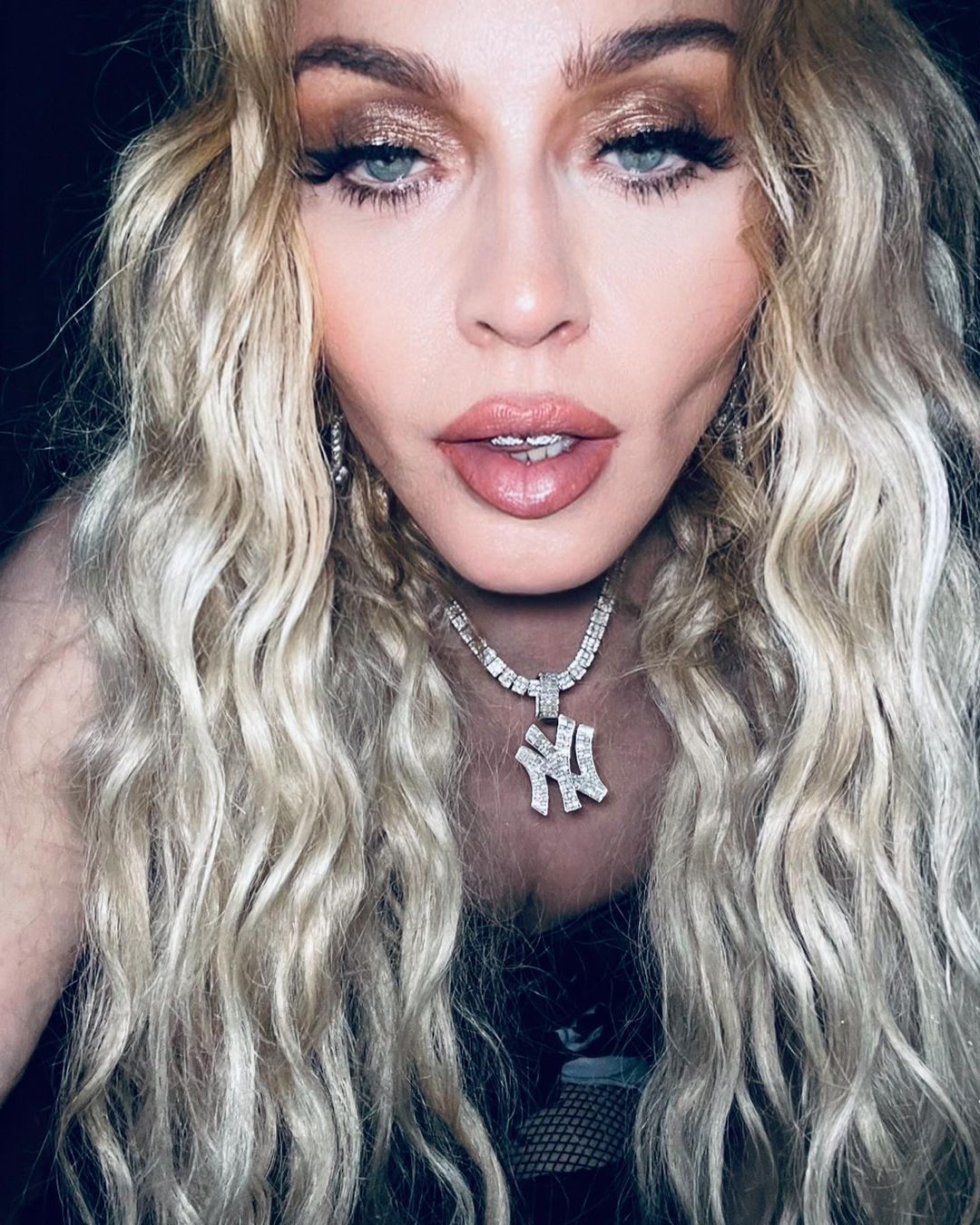 Dünyaca ünlü şarkıcı Madonna'ya hayranları dava açtı 1