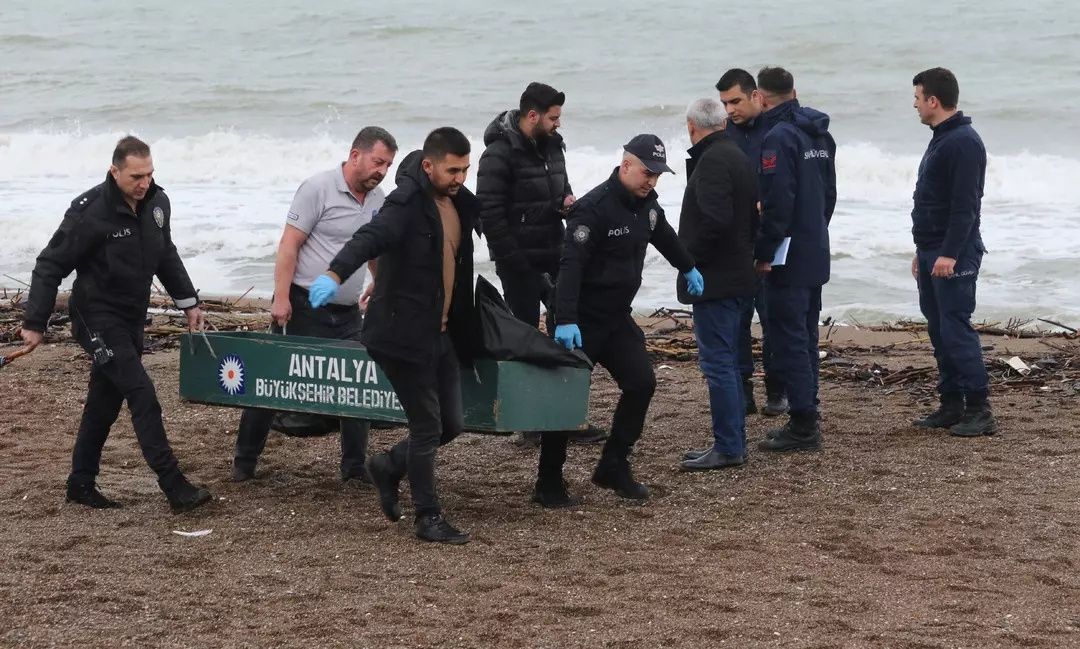 Gizemli ceset kabusu büyüyor! Antalya'da 2, Muğla'da 1 ceset daha bulundu: Cinsiyetleri bile teşhis edilemiyor... 8