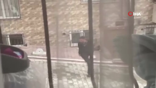 Esenyurt'ta önüne geleni bıçaklayan saldırgan yakalandı! 1