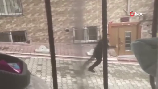 Esenyurt'ta önüne geleni bıçaklayan saldırgan yakalandı! 3