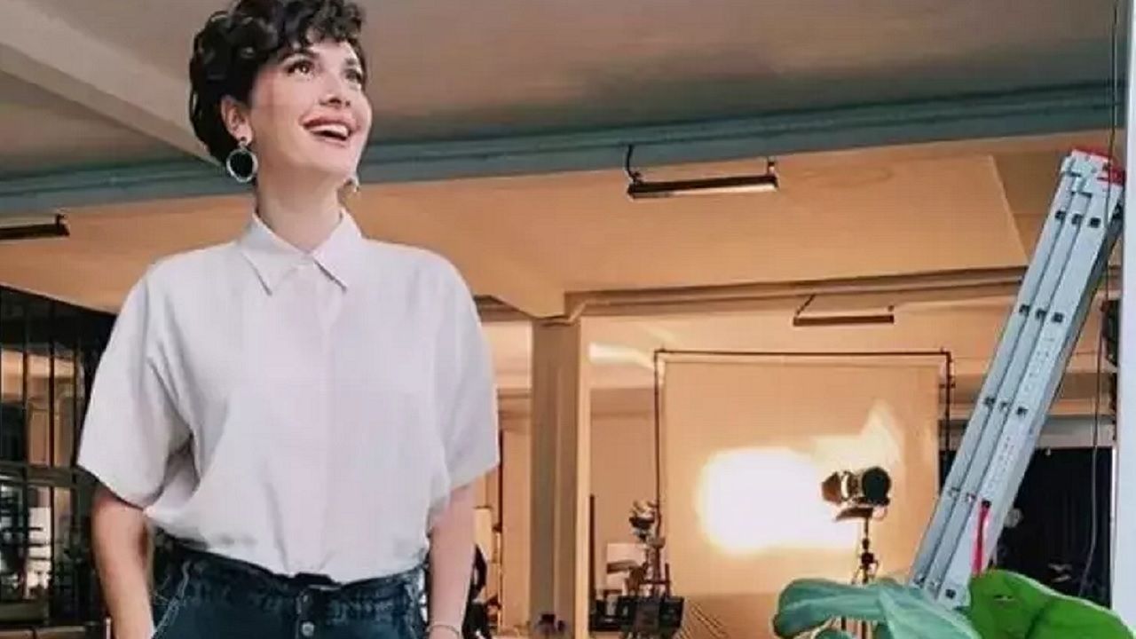 Bornozu ile duyurdu! Ünlü oyuncu Bergüzar Korel'den yeni ev kuralları... 4