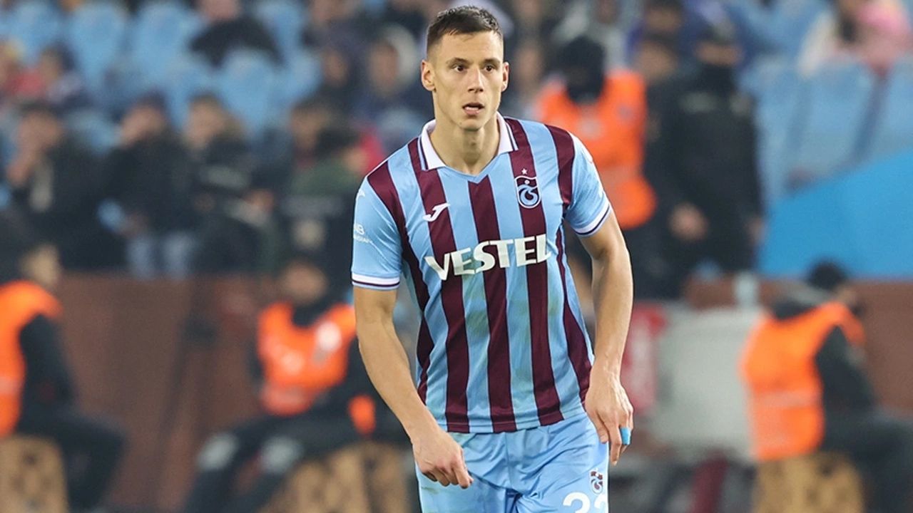 Trabzonspor'un Çaykur Rizespor maçı ilk 11'i belli oldu! Abdullah Avcı'nın kadroyu bozmaya niyeti yok 5