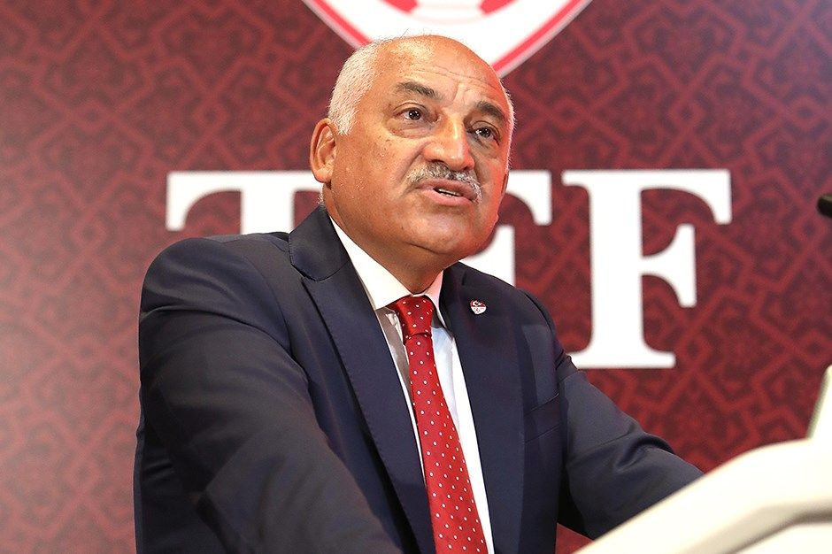 Mehmet Büyükekşi’den Türk futbolunda tarihe geçecek iki karar! MHK yapısı ve VAR kayıtları için gündeme bomba gibi düşecek açıklama: Hakem konuşmaları kamuoyuna duyurulacak 12