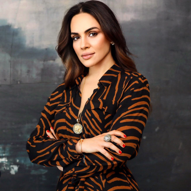 Şahan Gökbakar ile Buket Aydın arasındaki tartışma Selin Gökbakar'a sıçradı! Ünlü komedyen Buket Aydın'ın hedef aldığı eşinden özür diledi 1
