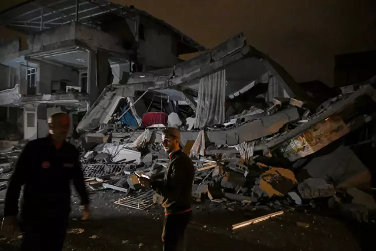 Uzman isim felaketi duyurdu: Kırılmamış korkunç fay hattı! Yıkıcı deprem ve tsunami kapıda... 3