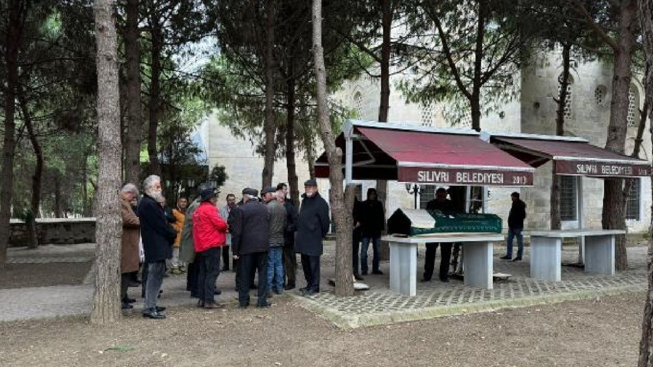 Usta oyuncu Hikmet Taşdemir son yolculuğuna uğurlandı 1