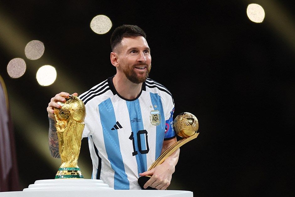 Lionel Messi’den tarihe geçecek bir çılgınlık! Bu da oldu: 60 saniyede 14 milyon dolar kazanacak! Amerika’ya transfer olması tüm dengeleri altüst etti… 8