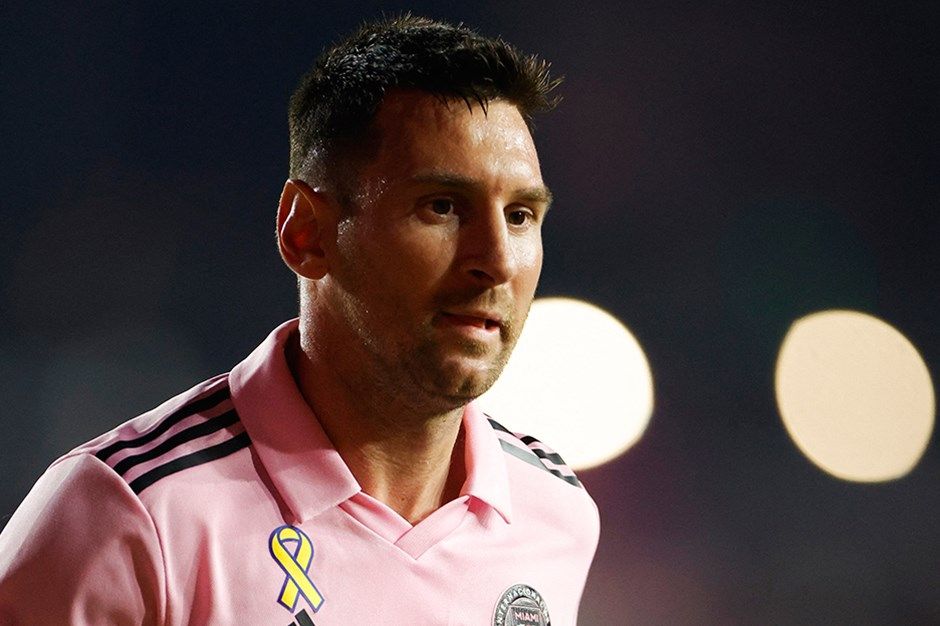 Lionel Messi’den tarihe geçecek bir çılgınlık! Bu da oldu: 60 saniyede 14 milyon dolar kazanacak! Amerika’ya transfer olması tüm dengeleri altüst etti… 12