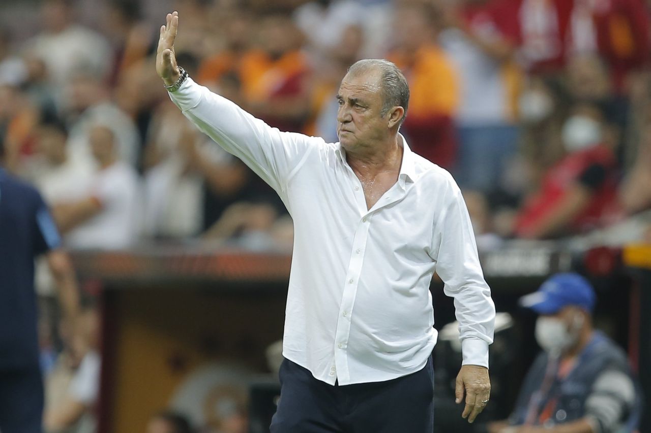 Fatih Terim’den Galatasaray’a 54 milyon euroluk katkı! Son hediyesi rekorları altüst etti… Türk futbol tarihine geçen rekor transfer: Süper Lig’de yeni liste belli oldu 8