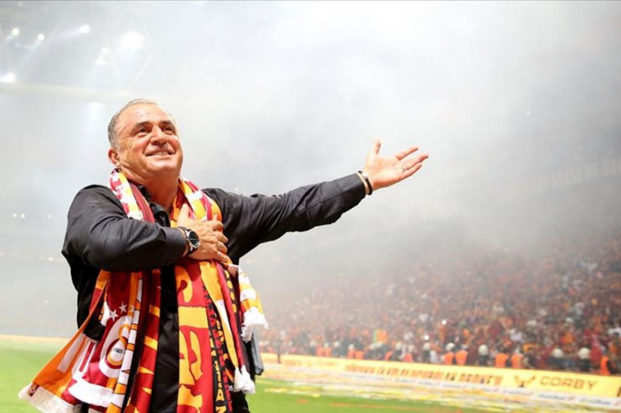 Fatih Terim’den Galatasaray’a 54 milyon euroluk katkı! Son hediyesi rekorları altüst etti… Türk futbol tarihine geçen rekor transfer: Süper Lig’de yeni liste belli oldu 1