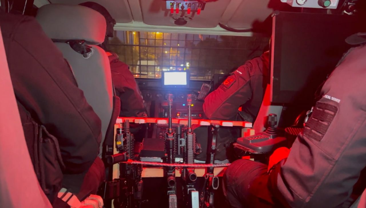 INTERPOL tarafından kırmızı bültenle aranan DEAŞ üyeleri Adana’da yakalandı 3