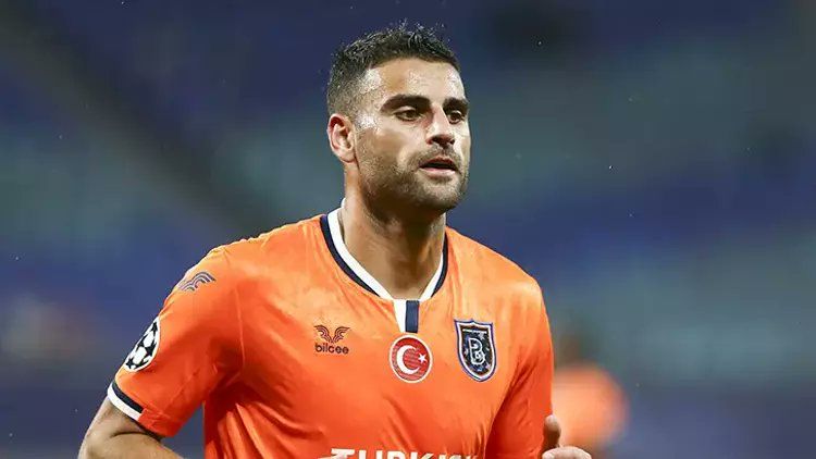 Fenerbahçe maçında hırslı oynadı, hayatı karardı! Önce sosyal medyada yerden yere vurulmuştu, şimdi saha içinde başına bela aldı: “Hakemler onu fena halde deftere yazdı! Bu tip futbolcuları hiç sevmiyorlar” 2