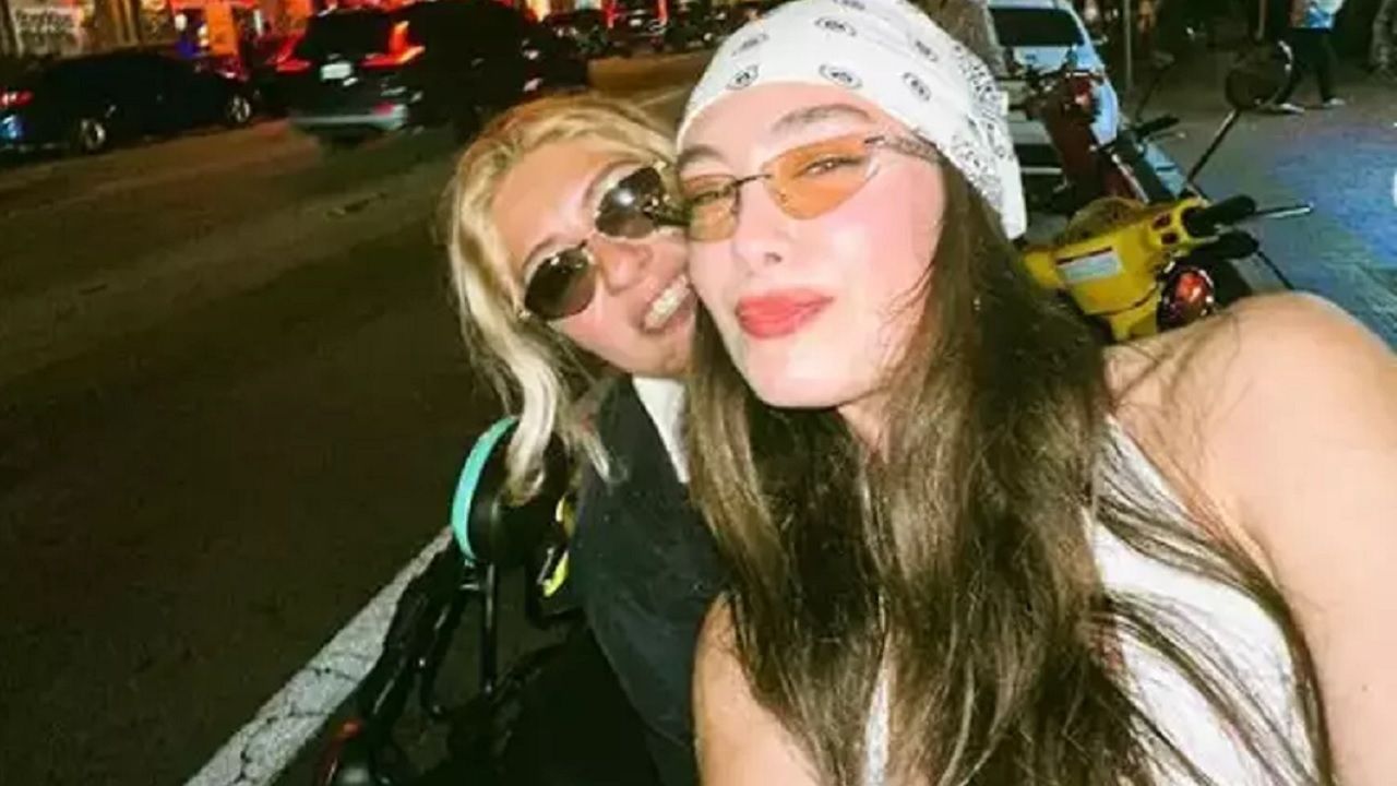 Tatil karelerine yorum yağıyor! Neslihan ve Kadir Doğulu çifti Florida tatilinde... 5