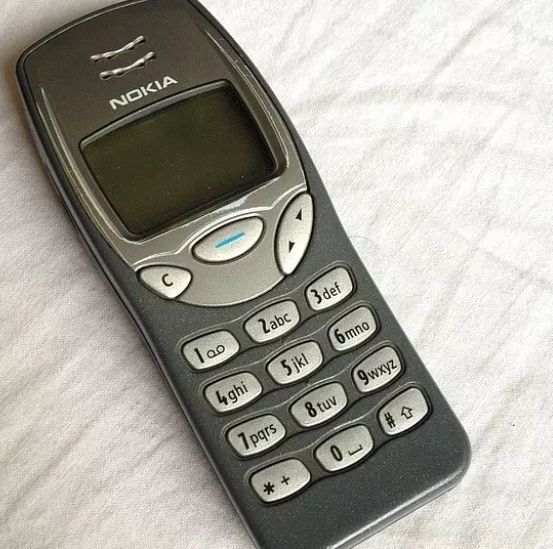 Tüm zamanların en çok satan 15 cep telefonu! Efsane modeller zirvede... 9