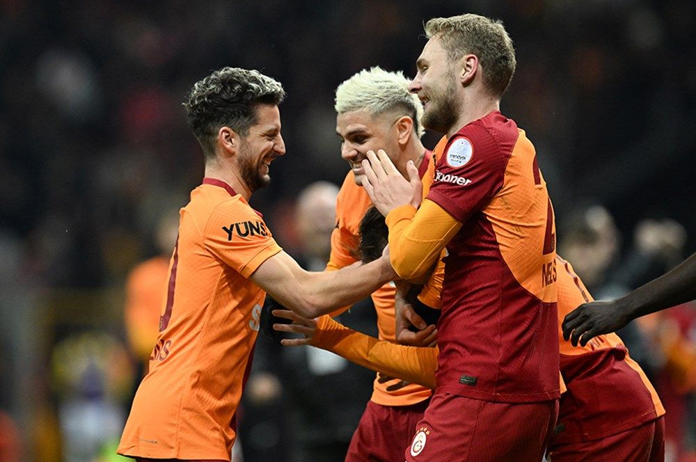 Ali Koç ve İsmail Kartal takımı uçurdu, rakiplerini ikiye katladı! 2023 yılının en iyi kulüpleri açıklandı: Fenerbahçe’den Galatasaray ve Beşiktaş’a büyük fark… 15