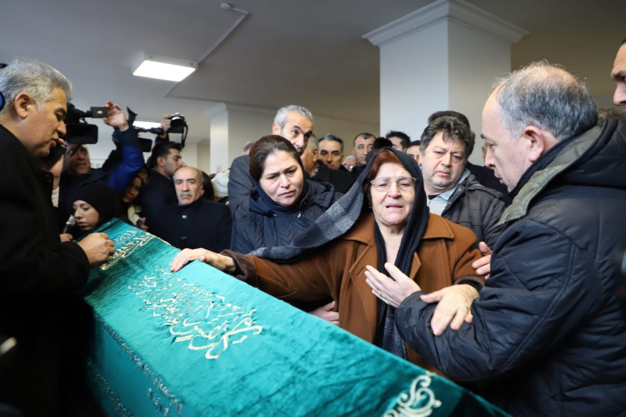 Kilisede saldırıya uğramıştı... Tuncer Murat Cihan gözyaşları ile toprağa verildi! 2