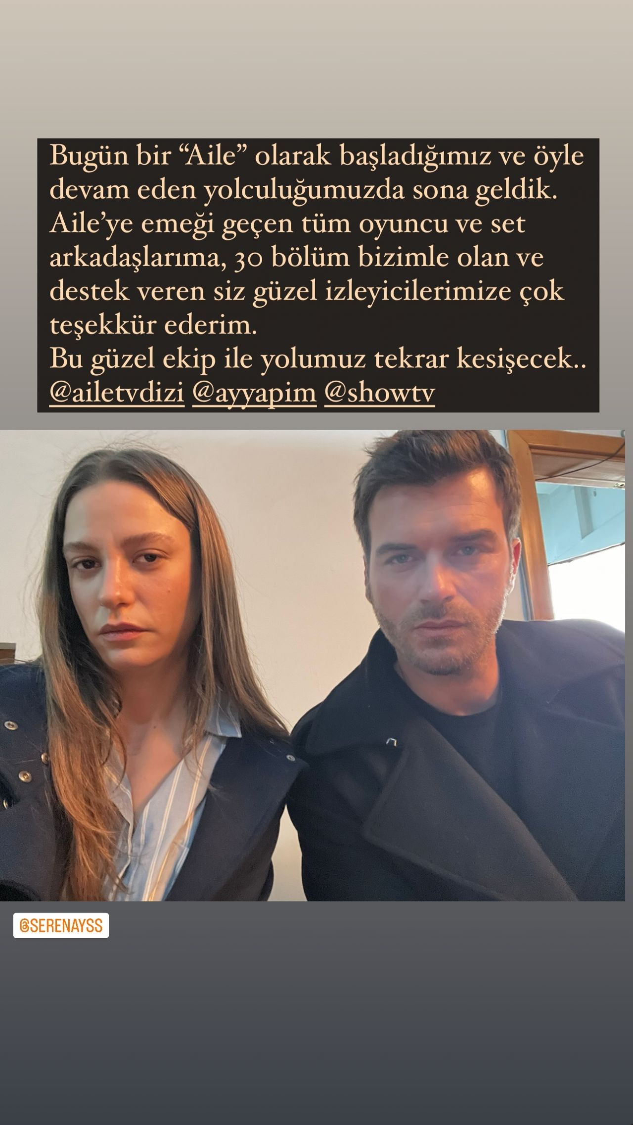Kıvanç Tatlıtuğ, Serenay Sarıkaya ve Yüsra Geyik'ten Aile dizisine veda paylaşımı 5