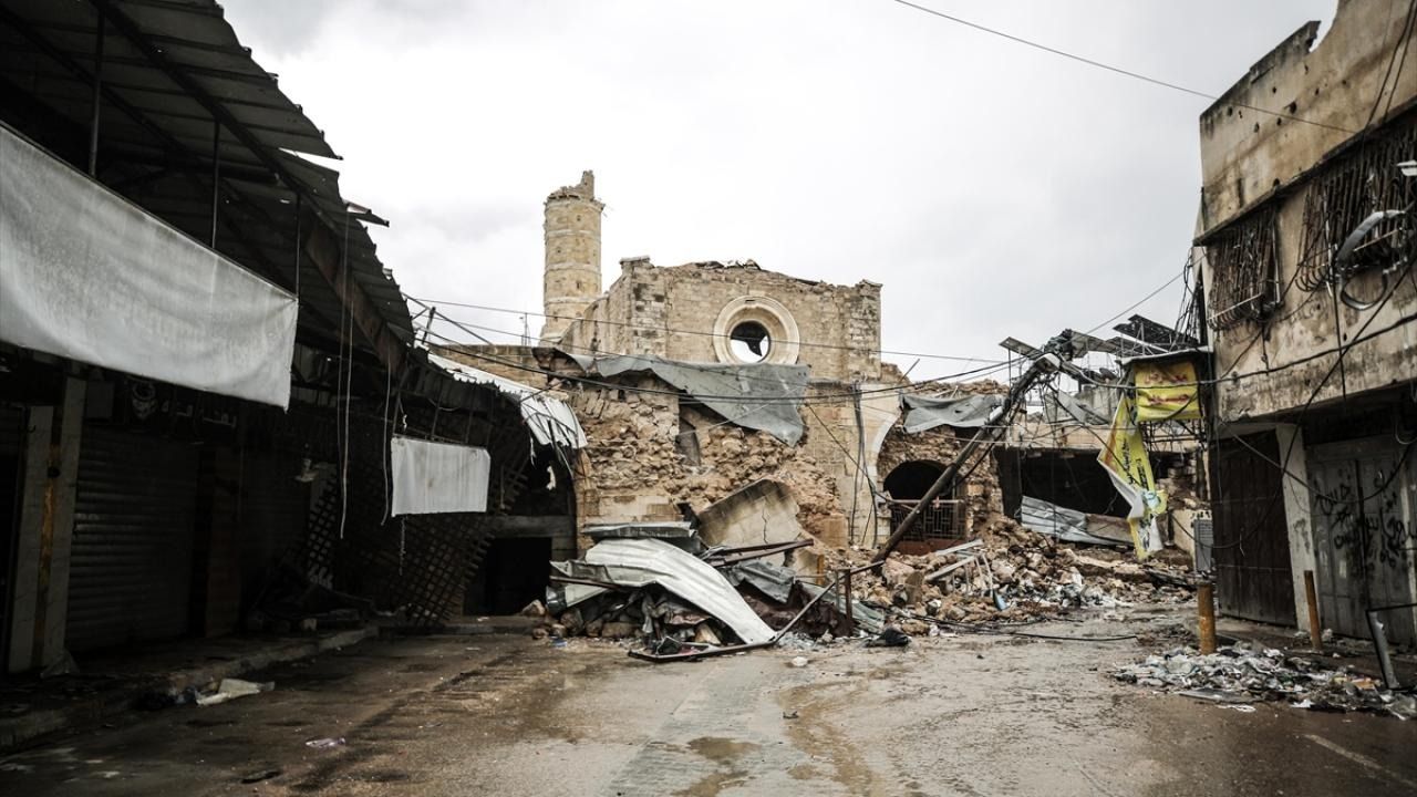 İsrail ordusu Gazze kenti sokaklarından enkaz bırakarak çekildi 5