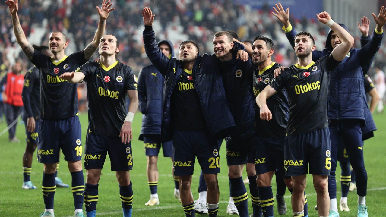 “Topa vurmaktan korkan bir Dusan Tadic ve kalitesi düşen bir Edin Dzeko! İsmail Kartal hala ezber değişikliklerine devam ediyor! Herkes işini tam yaparsa şampiyonluk o zaman olabilir…” 8