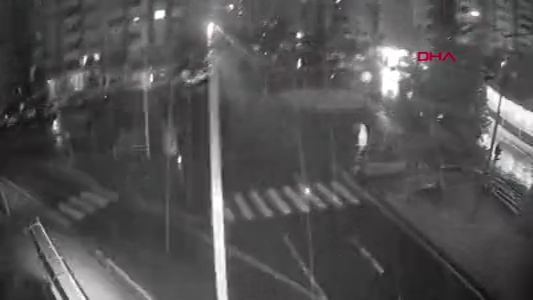 Kahramanmaraş'ta deprem anına ait yeni görüntüler ortaya çıktı! Saniyeler içinde böyle yıkıldı! İşte o anlar... 4