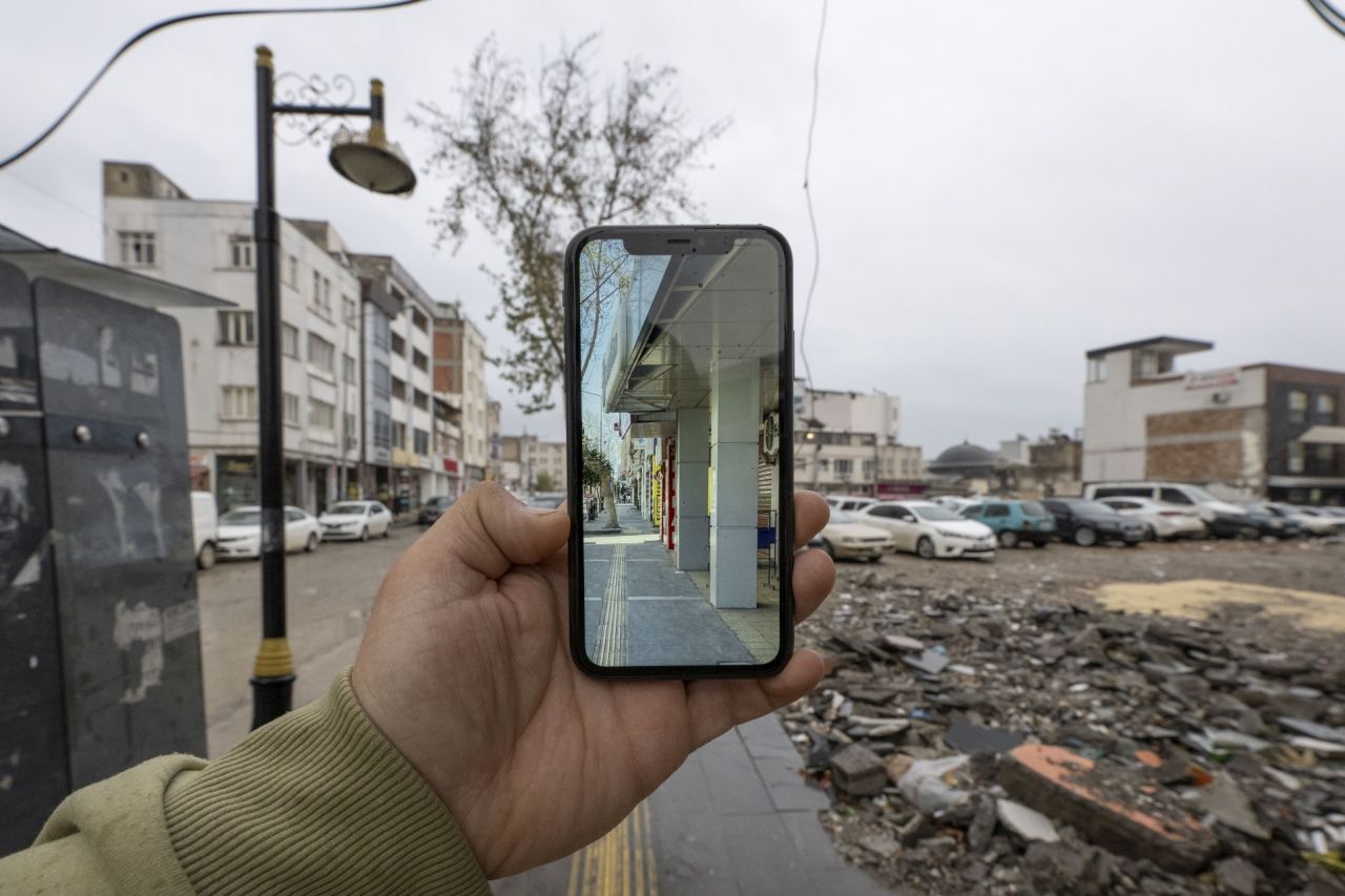 'Asrın Felaketi'nin üzerinden 1 yıl geçti! Bazı şeyler artık sadece fotoğraflarda kaldı: İşte öncesi ve sonrası fotoğraflarla depremin tahribatı... 20