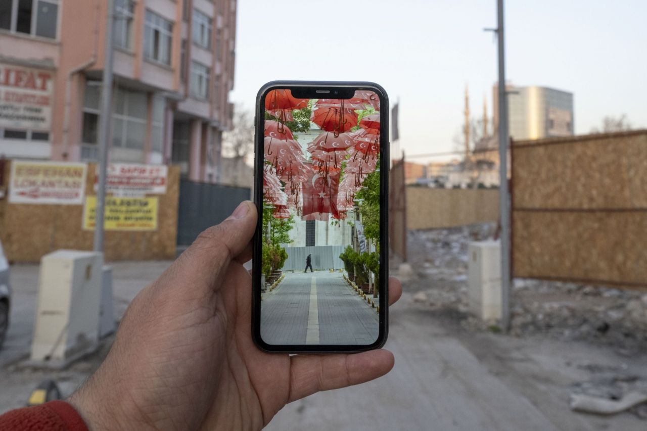 'Asrın Felaketi'nin üzerinden 1 yıl geçti! Bazı şeyler artık sadece fotoğraflarda kaldı: İşte öncesi ve sonrası fotoğraflarla depremin tahribatı... 16