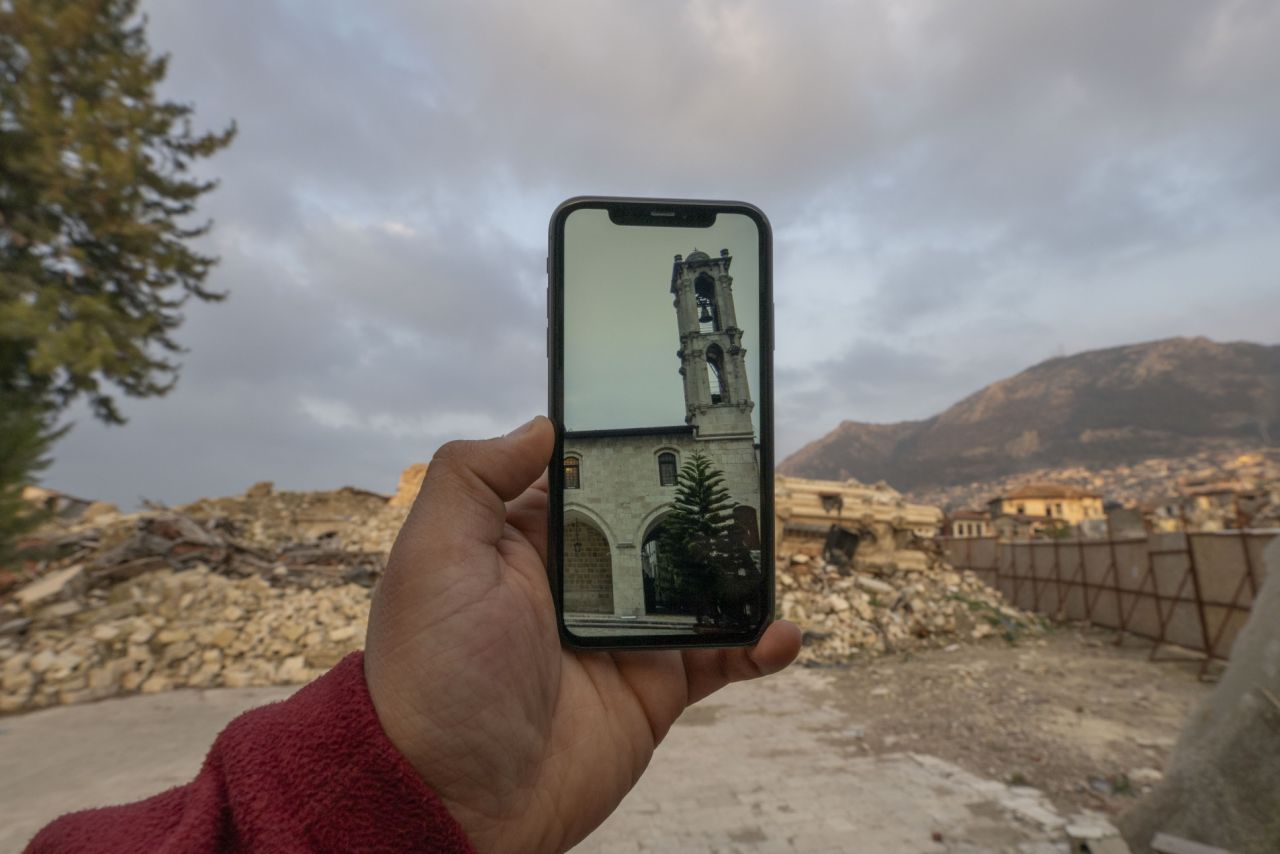 'Asrın Felaketi'nin üzerinden 1 yıl geçti! Bazı şeyler artık sadece fotoğraflarda kaldı: İşte öncesi ve sonrası fotoğraflarla depremin tahribatı... 14