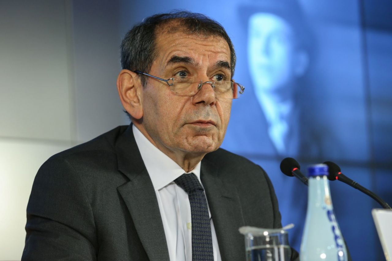 “Ali Koç’un psikolojik sorunları olduğunu düşünüyorum! Acilen tedavi edilmesi gerekiyor. Hep bir ağlama halinde. 10 yıl şampiyon olamamanın travmatik hali. Derhal istifa etmeli!” 3