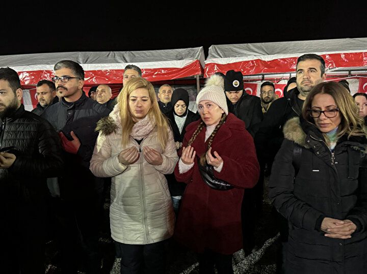 Büyük acının yıldönümü... Deprem bölgesindeki sessiz yürüyüşte gözyaşları sel oldu 18