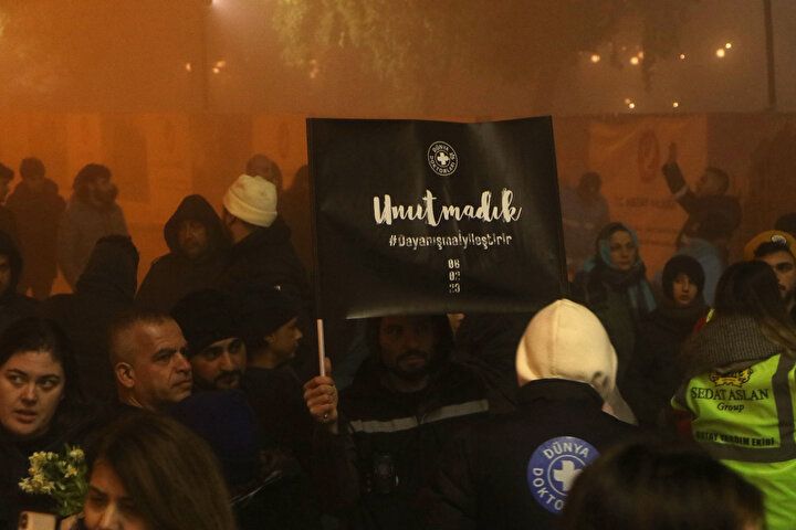 Büyük acının yıldönümü... Deprem bölgesindeki sessiz yürüyüşte gözyaşları sel oldu 15