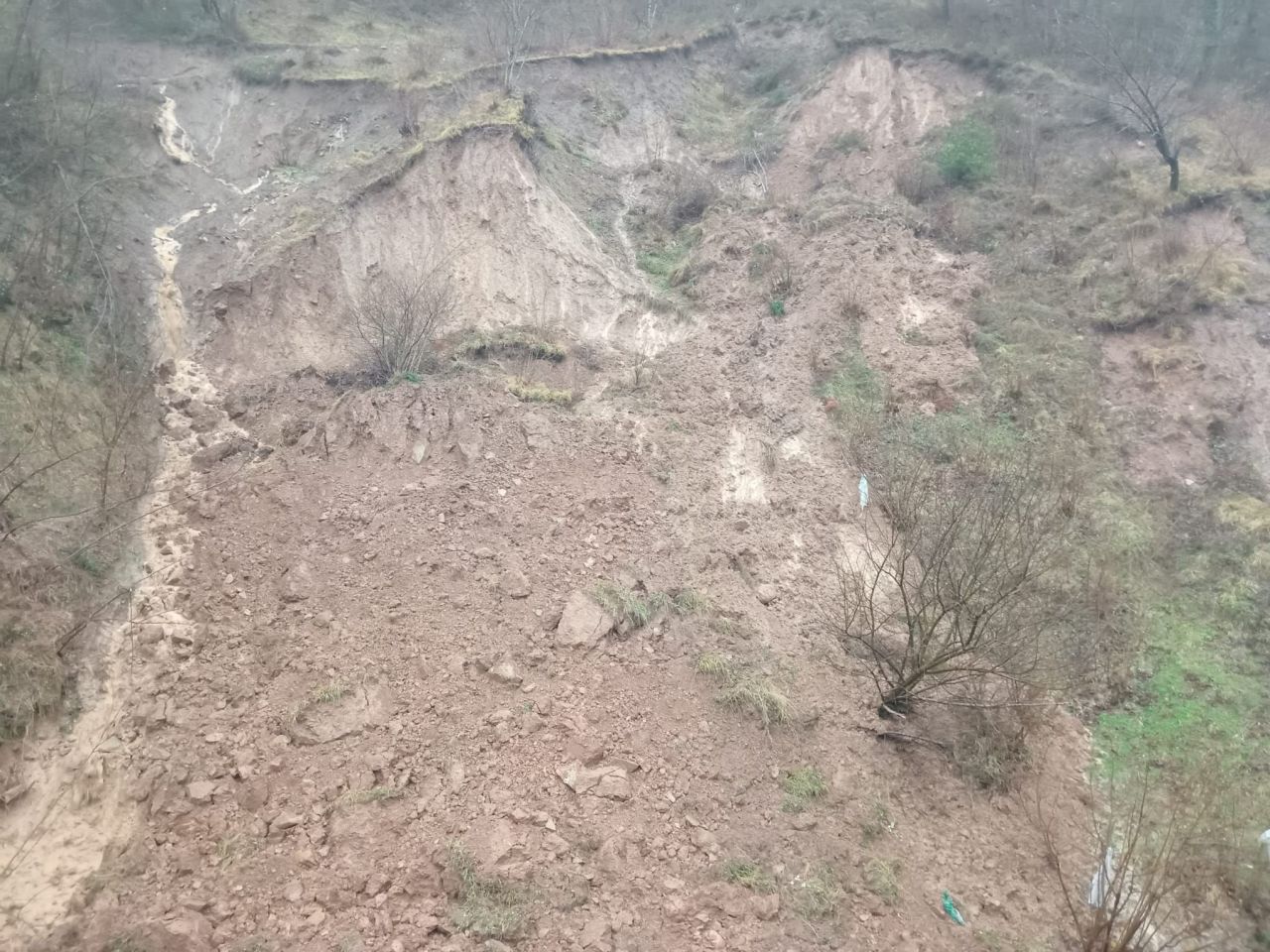 Artvin’de şiddetli yağış: Heyelan nedeniyle 2 bina tahliye edildi 5