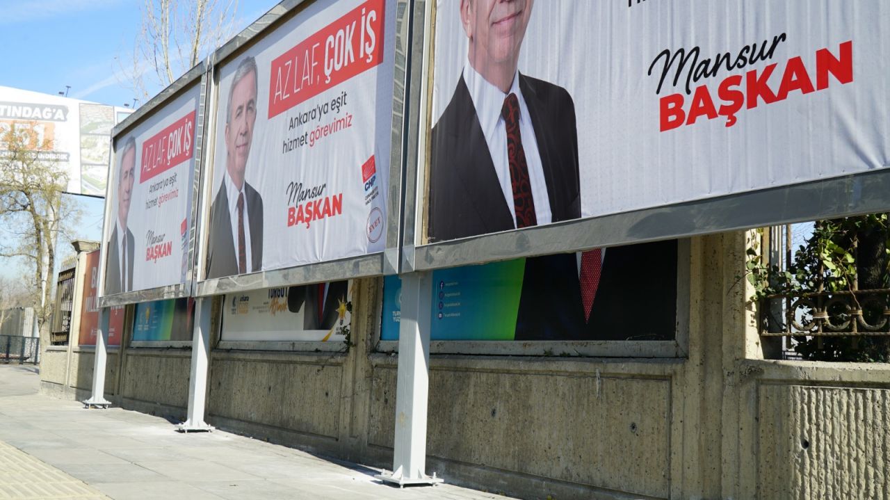 Sözde 'dürüst' seçim çalışması: Mansur Yavaş'tan Ankara'da Turgut Altınok'un pankartların engelleme! 1