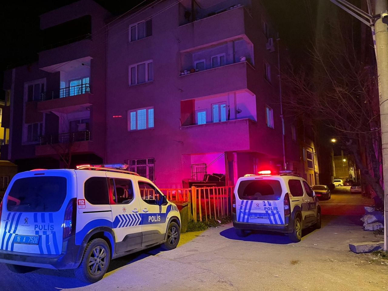 Bursa'da kan donduran olay! 7 yaşındaki oğlunun gözleri önünde ailesini katletti 3