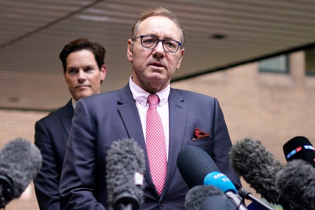 Cinsel saldırıdan suçlanmıştı! Dünyaca ünlü oyuncu Kevin Spacey hakkında karar verildi: 1 milyon dolar ödeyecek 5