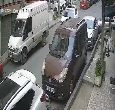 Küçükçekmece'de AK Parti'nin seçim çalışması sırasında düzenlenen silahlı saldırı anı kamerada! 3