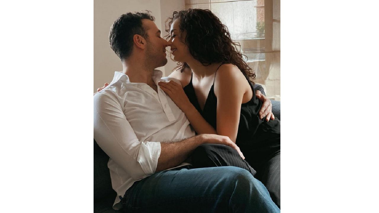 Tescilli güzel Azra Akın ikinci kez anne olacağını duyurmuştu! Doğum için gün sayıyor... 1