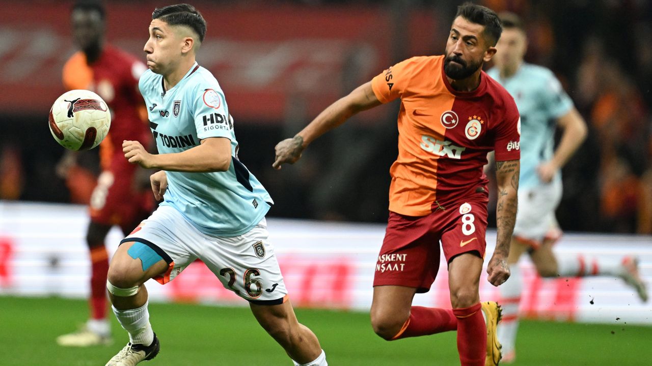“Wilfried Zaha Galatasaray’ın oyun düzenini bozuyor! Çalım sevdasından vazgeçmeyip, rakibini asla kovalamıyor! Zaha takım oyuncusu değil, arkadaşları da artık isyan ediyor…” 7