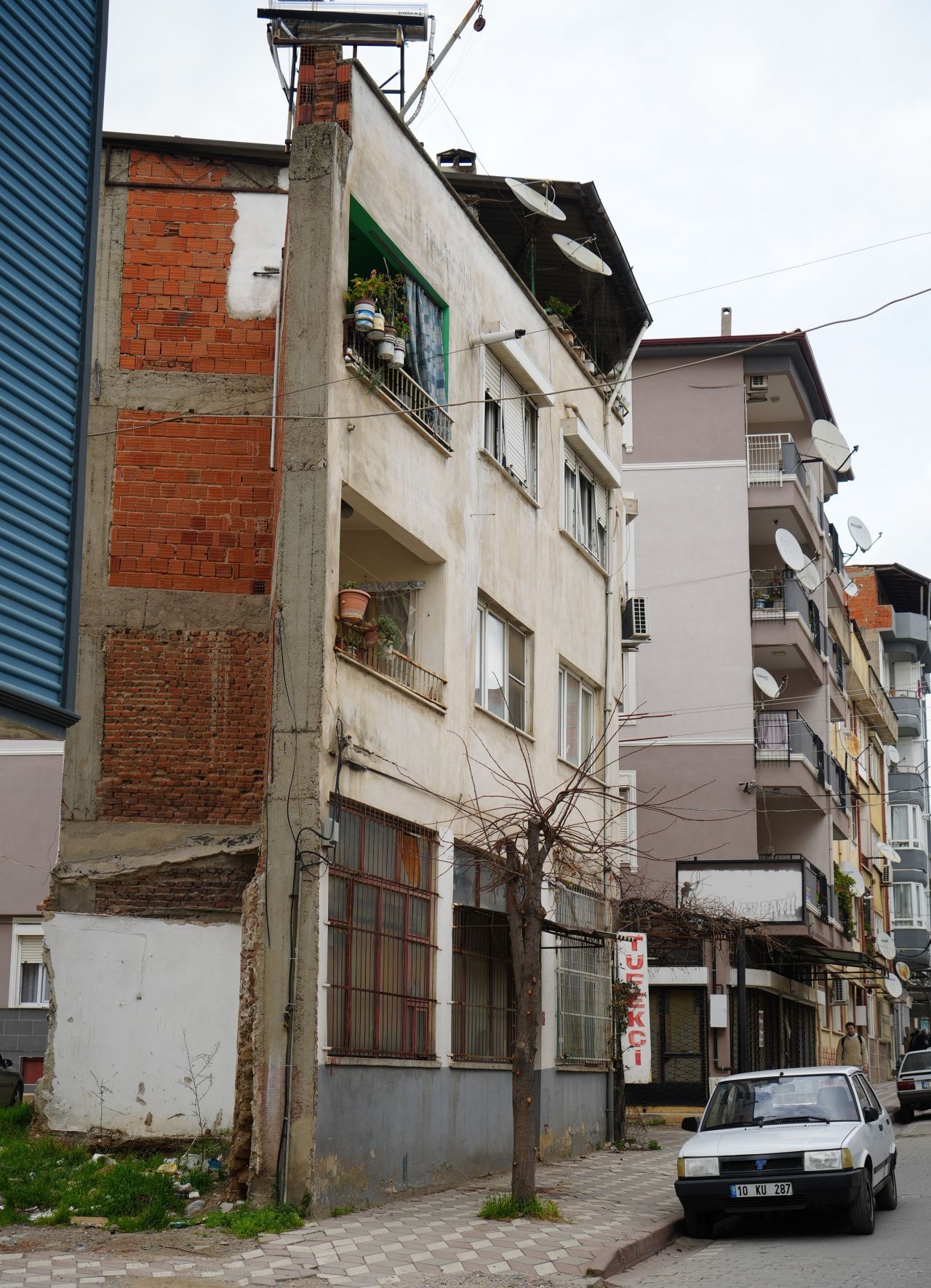 Balıkesir'deki iki boyutlu evi görenler bir daha bakıyor 1