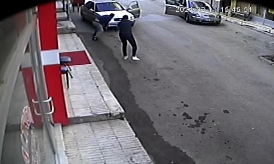 Sokak ortasında pompalı dehşeti! Pusu kurup çatıştılar! O anlar kamerada... 11