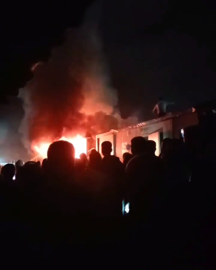 Hatay'da konteyner kentte korkutan yangın! Yürekler ağza geldi 2
