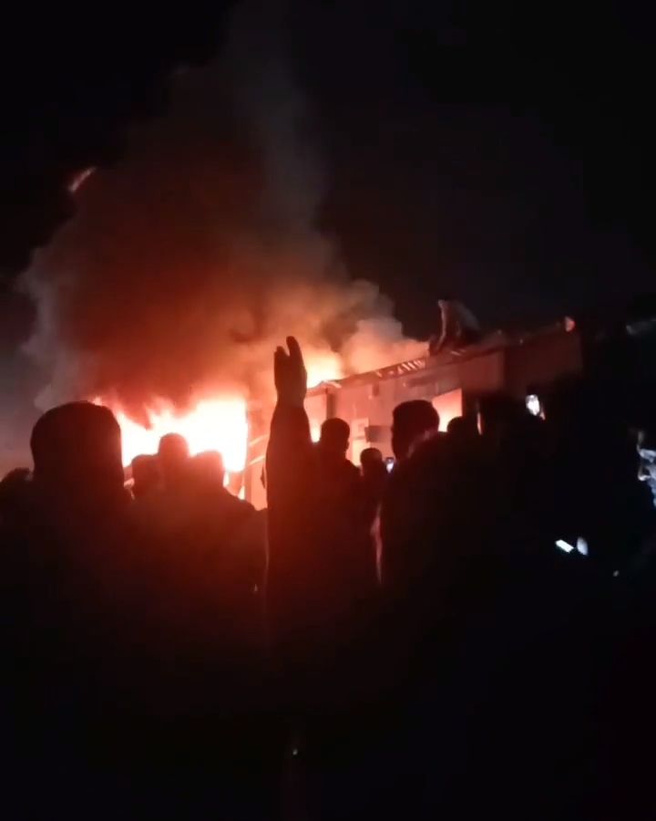 Hatay'da konteyner kentte korkutan yangın! Yürekler ağza geldi 3